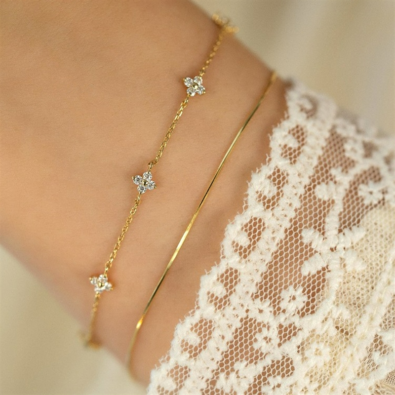 Zirkonia Blumenarmband - Minimalistisches Armband
