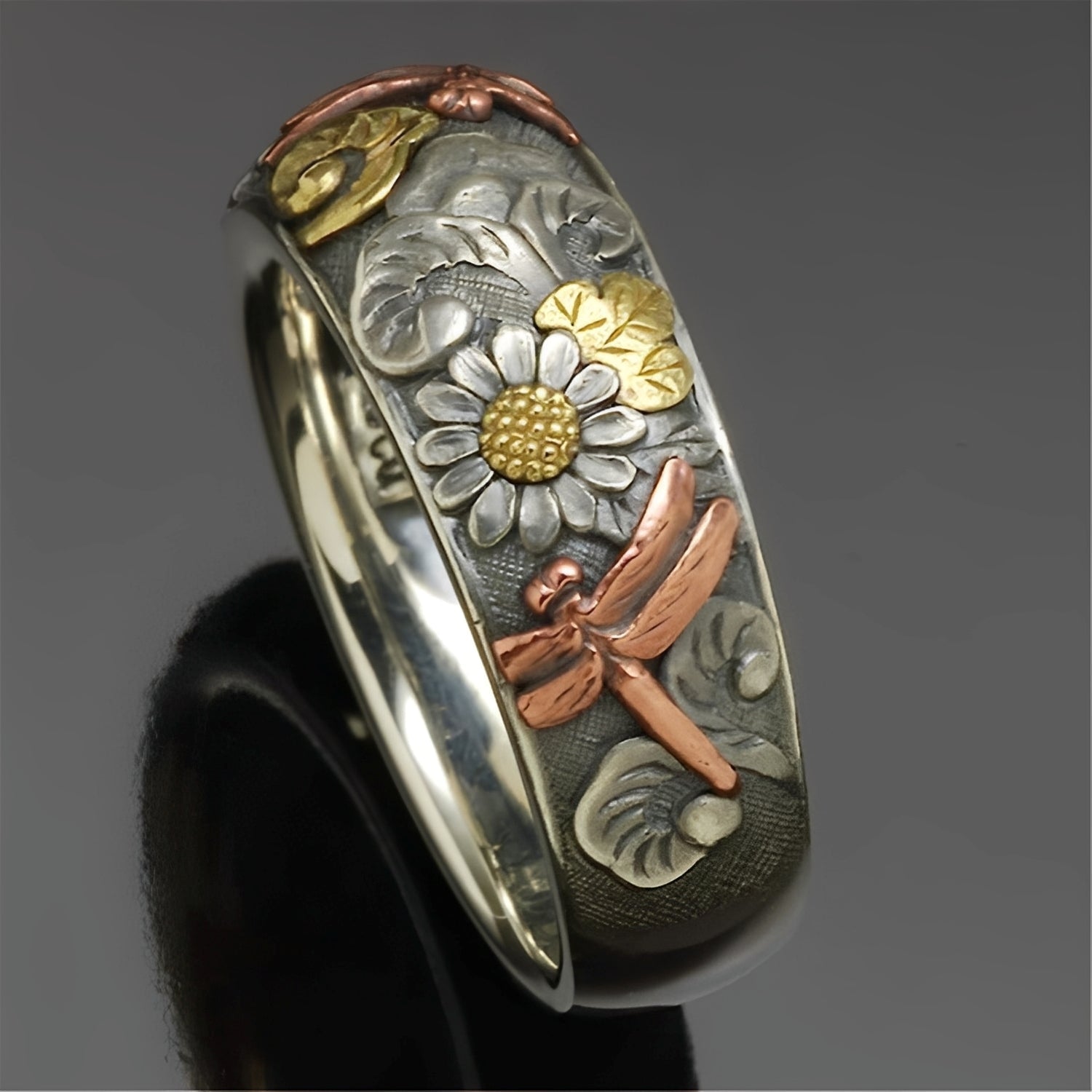 Annie – Vintage Skulptierter Ring Blume Libelle Sonnenblume