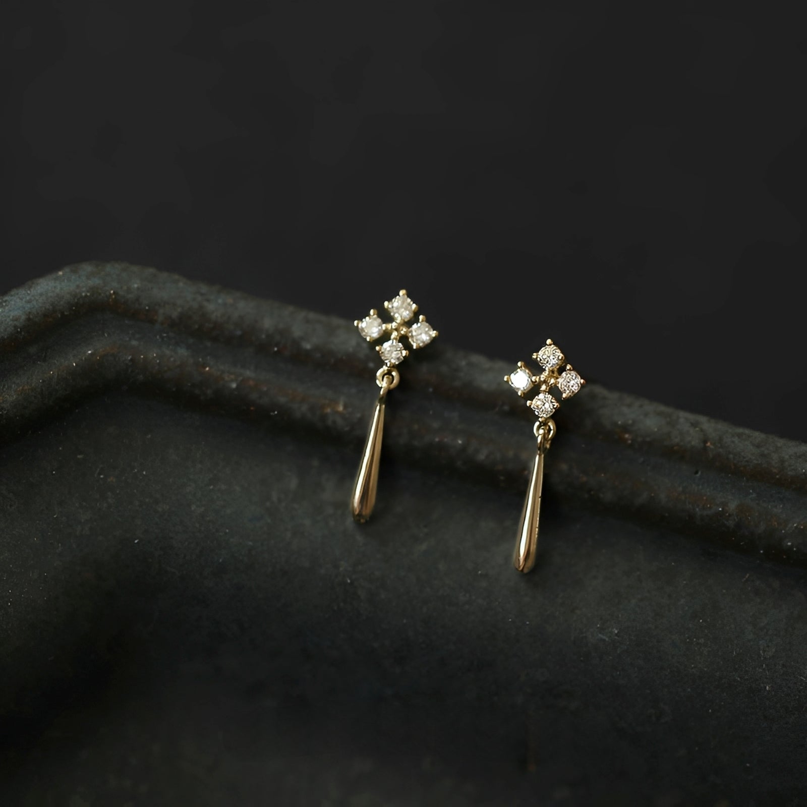 Veya – Feine Ohrringe Vergoldet mit Diamant