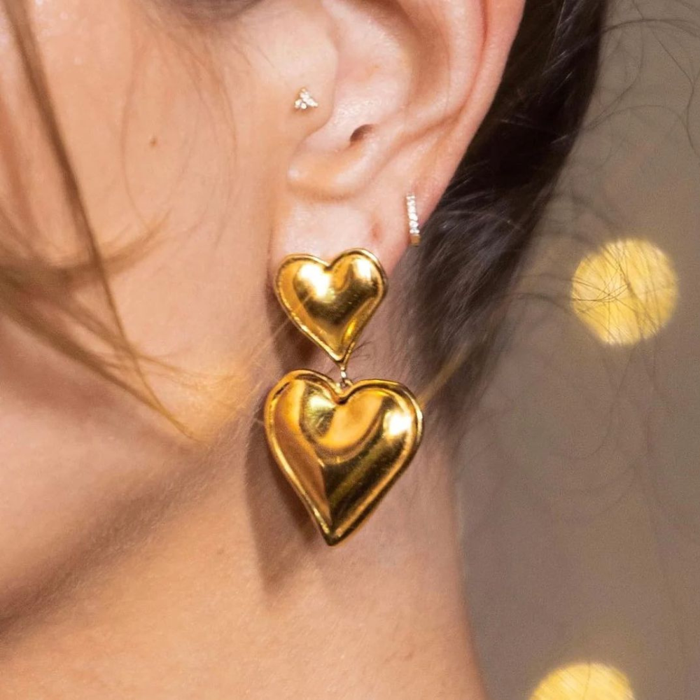 Double Heart Statement Ohrringe - Statement-Ohrring mit zwei Herzen