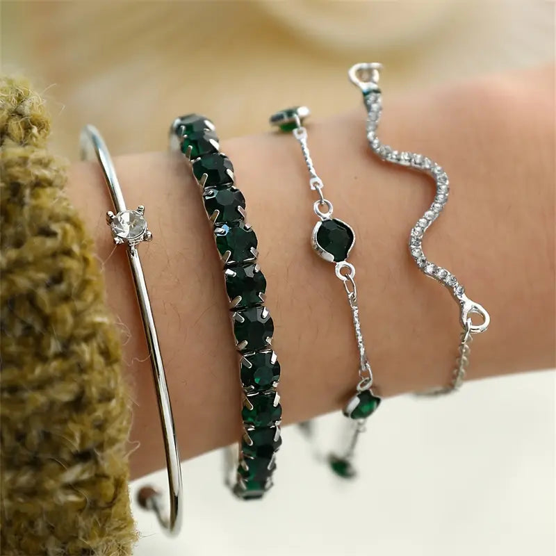 Camille – Ensemble von Eleganten Armbändern mit Grünen Steinen