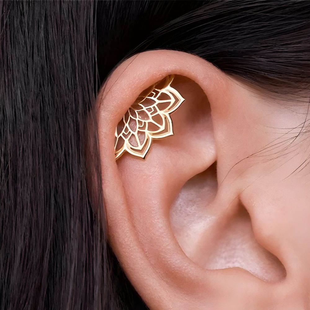 Damen Helix-Ohrring mit Mandala-Design