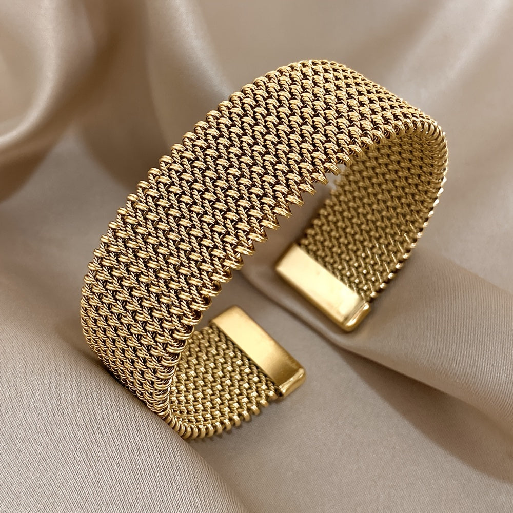 Raya – Armband aus Titanstahl mit geprägtem Kabel