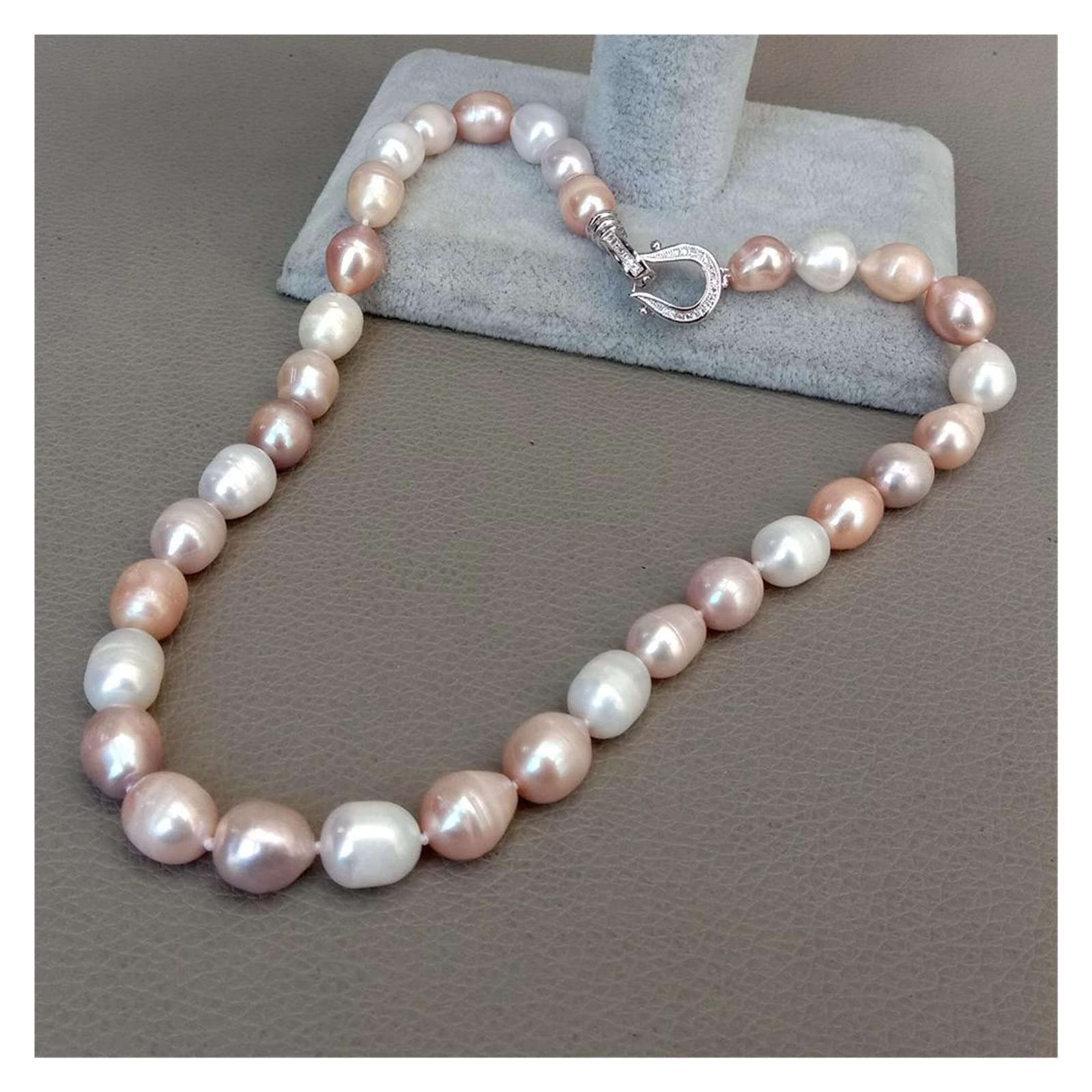 Nahia – Bunte Perlenkette