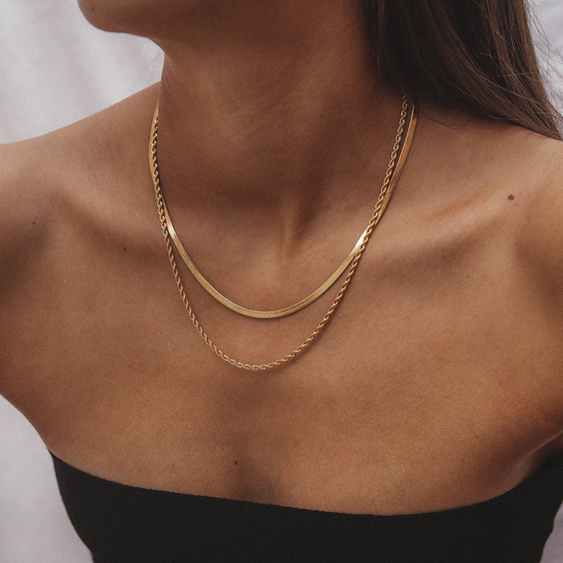 Nicole – Mehrschichtige Goldene Halskette