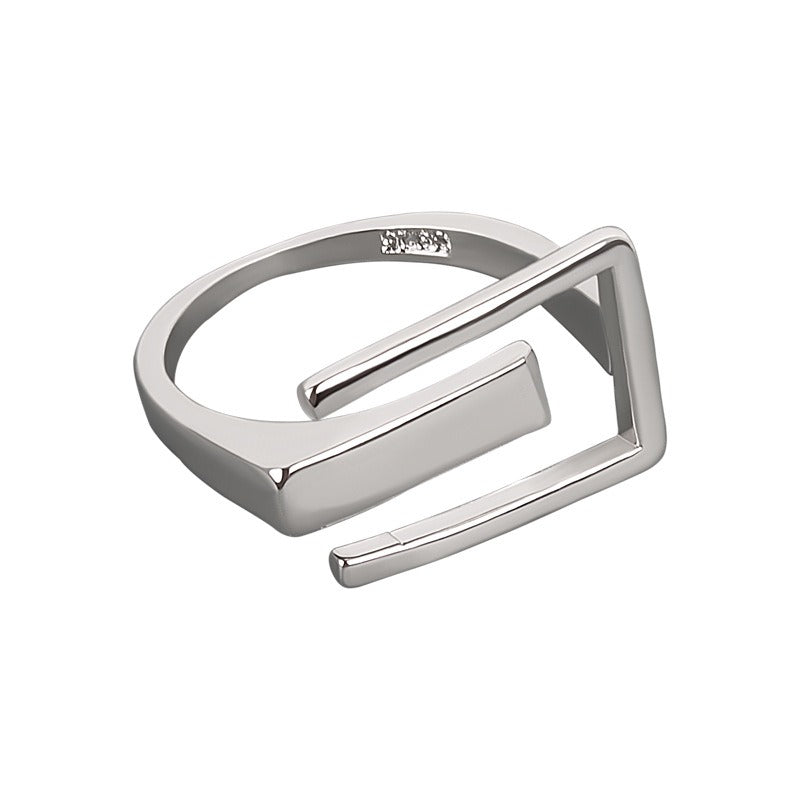 Malia – Silberner Ring mit Unregelmäßigem Design