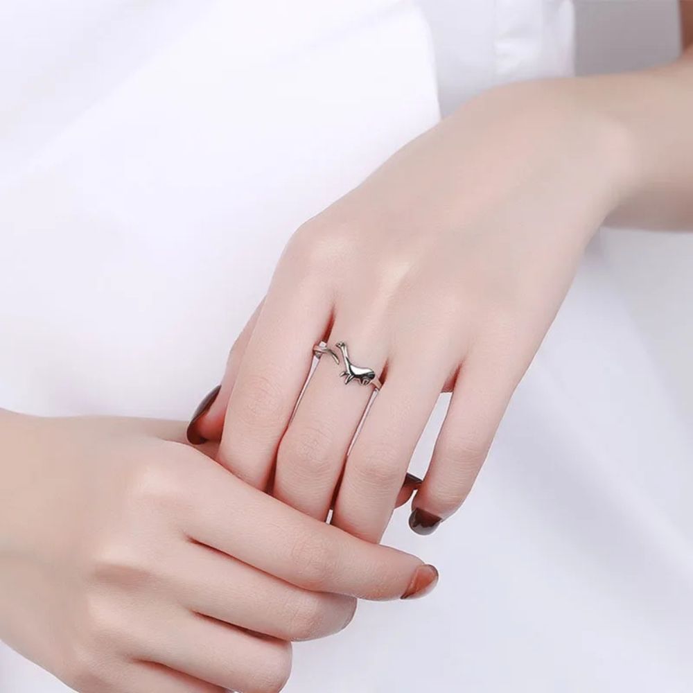 Verstellbarer Dinosaurier Ring mit offenem Design