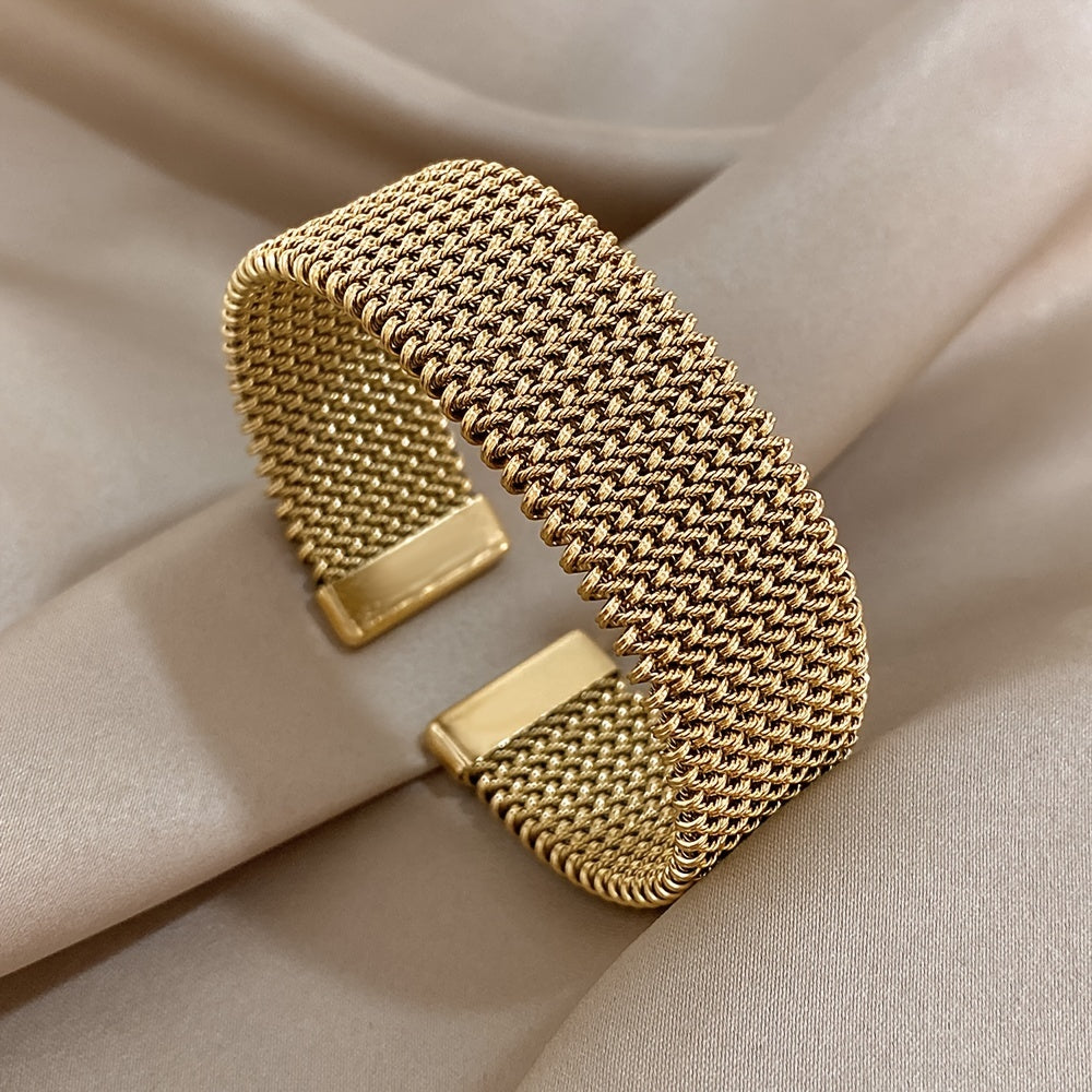 Raya – Armband aus Titanstahl mit geprägtem Kabel