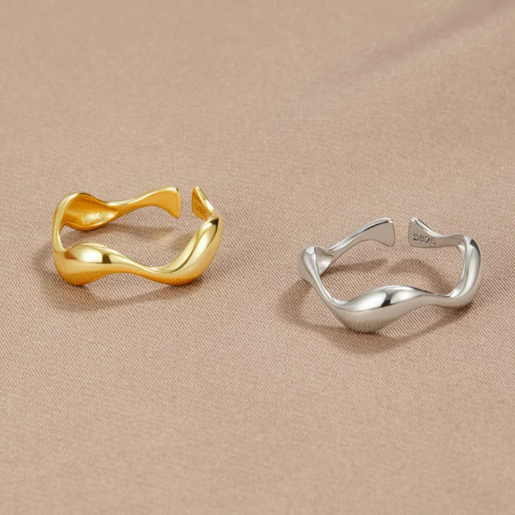 Ariane – Wellig Ring mit Natürlichen Linien