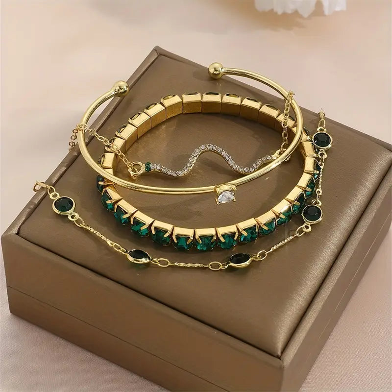 Camille – Ensemble von Eleganten Armbändern mit Grünen Steinen