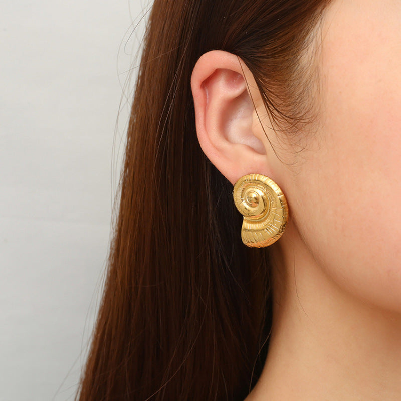 Pia – Elegante Muschel-Ohrringe