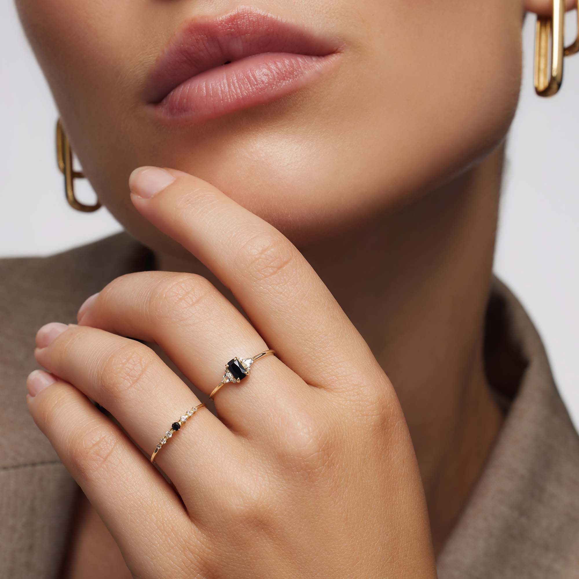 Sophie – Baguette-Ring aus schwarzem Spinell