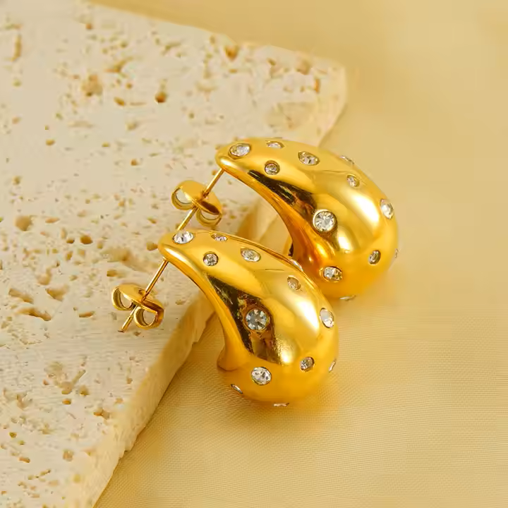 Zivia – Elegante Ohrstecker für Frauen