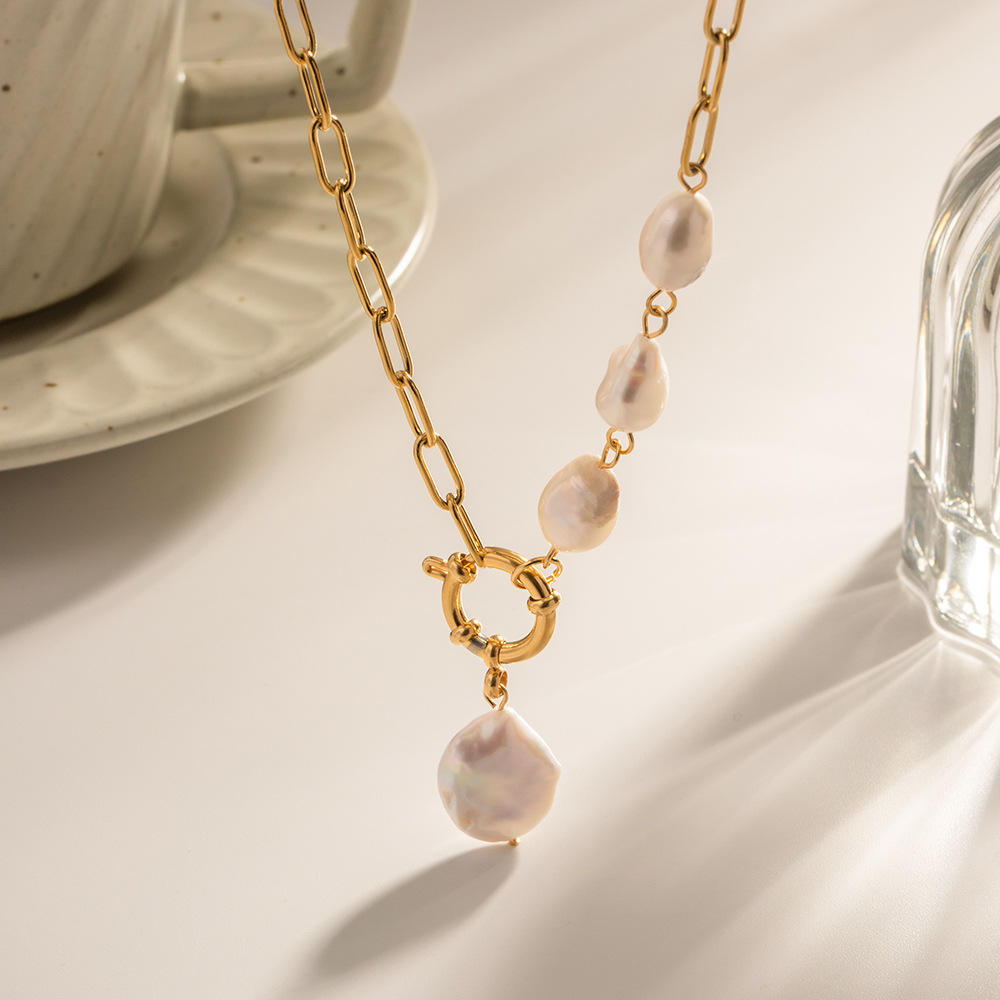 Amelia – Pendant Frau Stil Retro