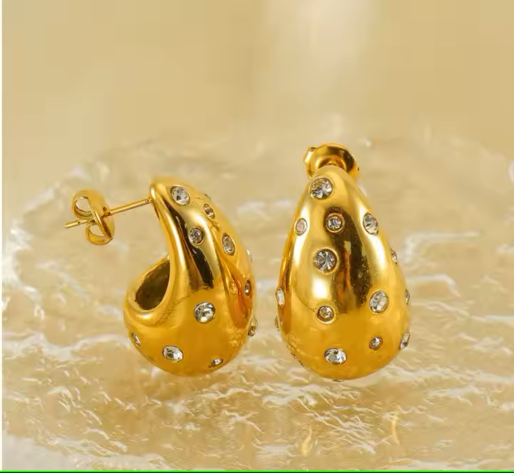 Zivia – Elegante Ohrstecker für Frauen