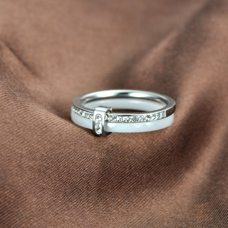 Cerelia – Luxus-Keramikring mit Zirkonia