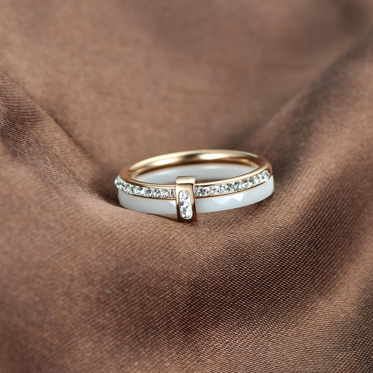 Cerelia – Luxus-Keramikring mit Zirkonia