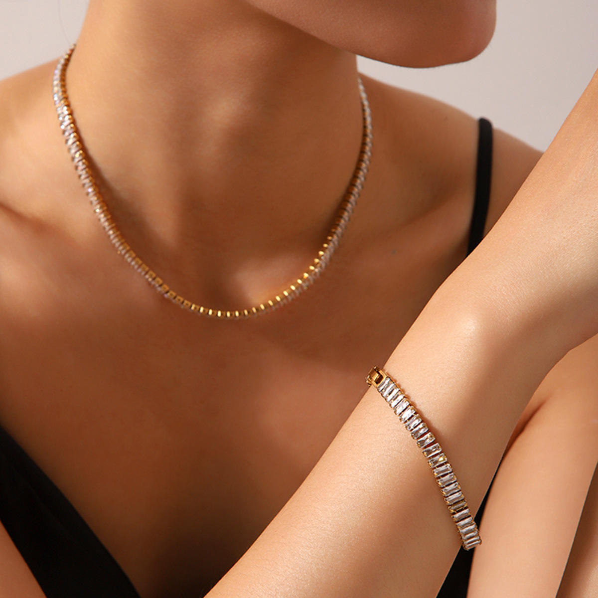 Nancy – Collier Kette Vollständig Besetzt mit Zirkonen