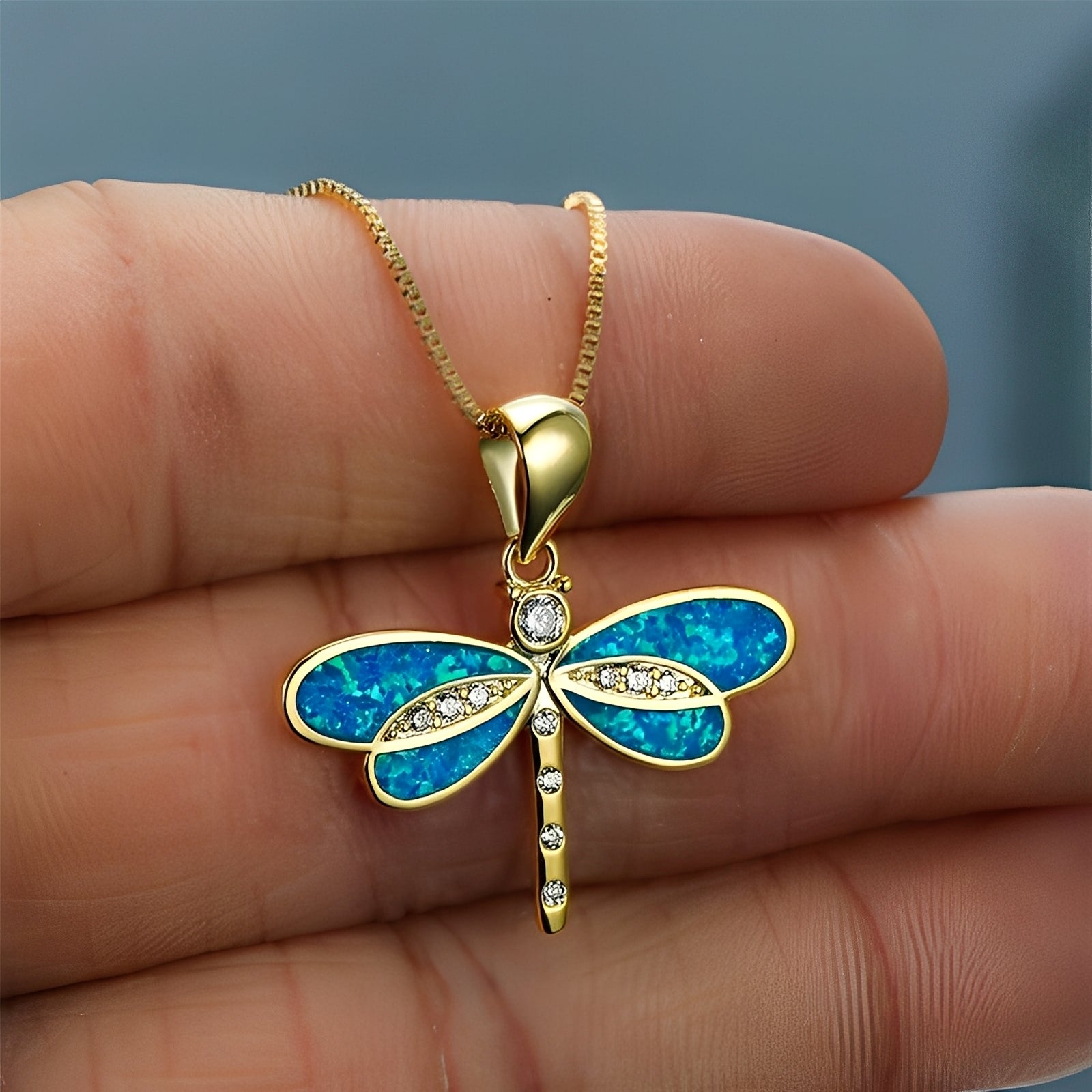 Priya – Halskette Libelle Gold mit Opal