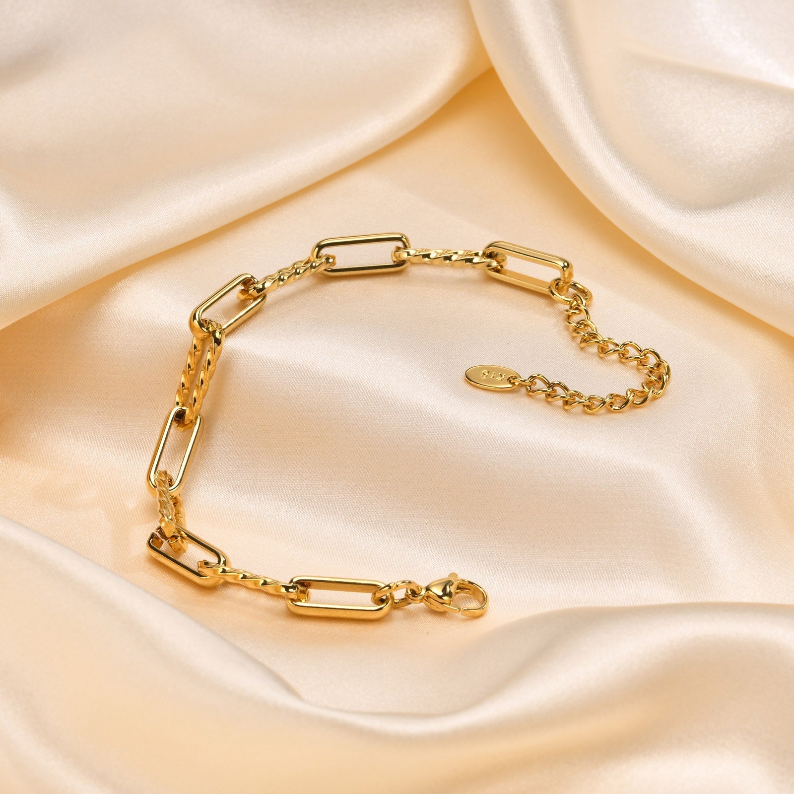 Lora – Pulsera aus Edelstahl Gold