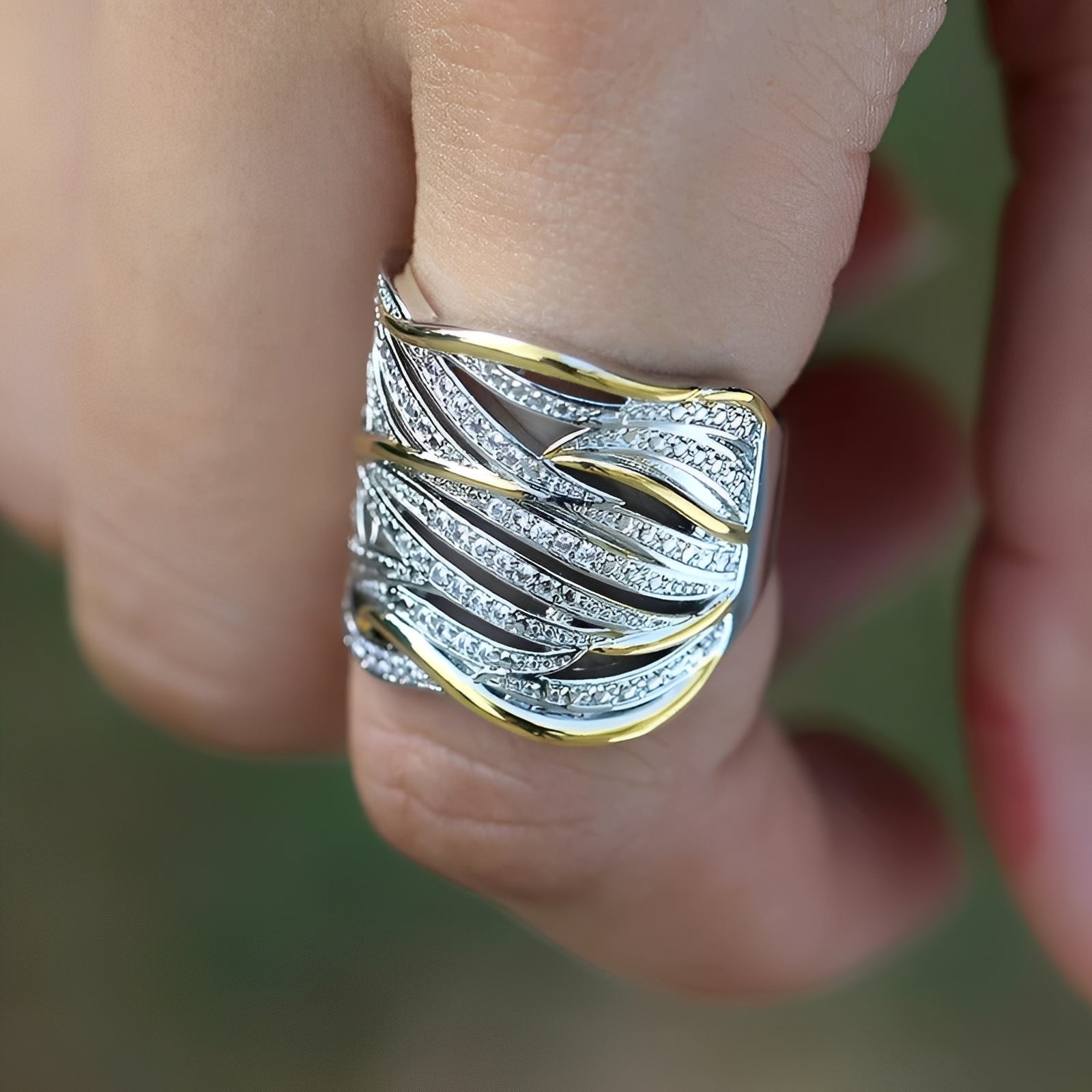 Lena – Mehrschichtiger Bicolor-Goldring