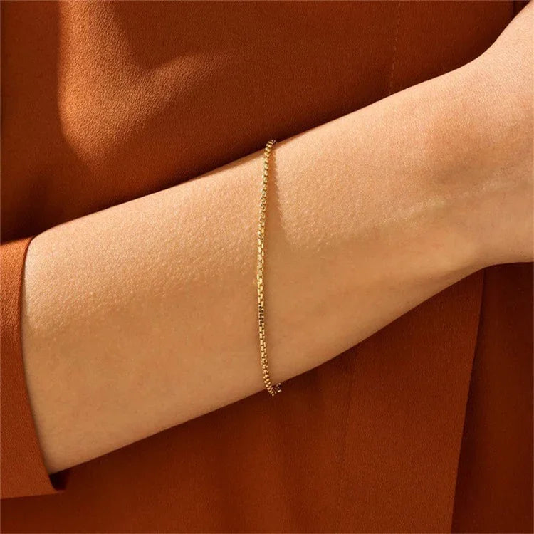 Sayane – Schickes Goldenes Kettenarmband