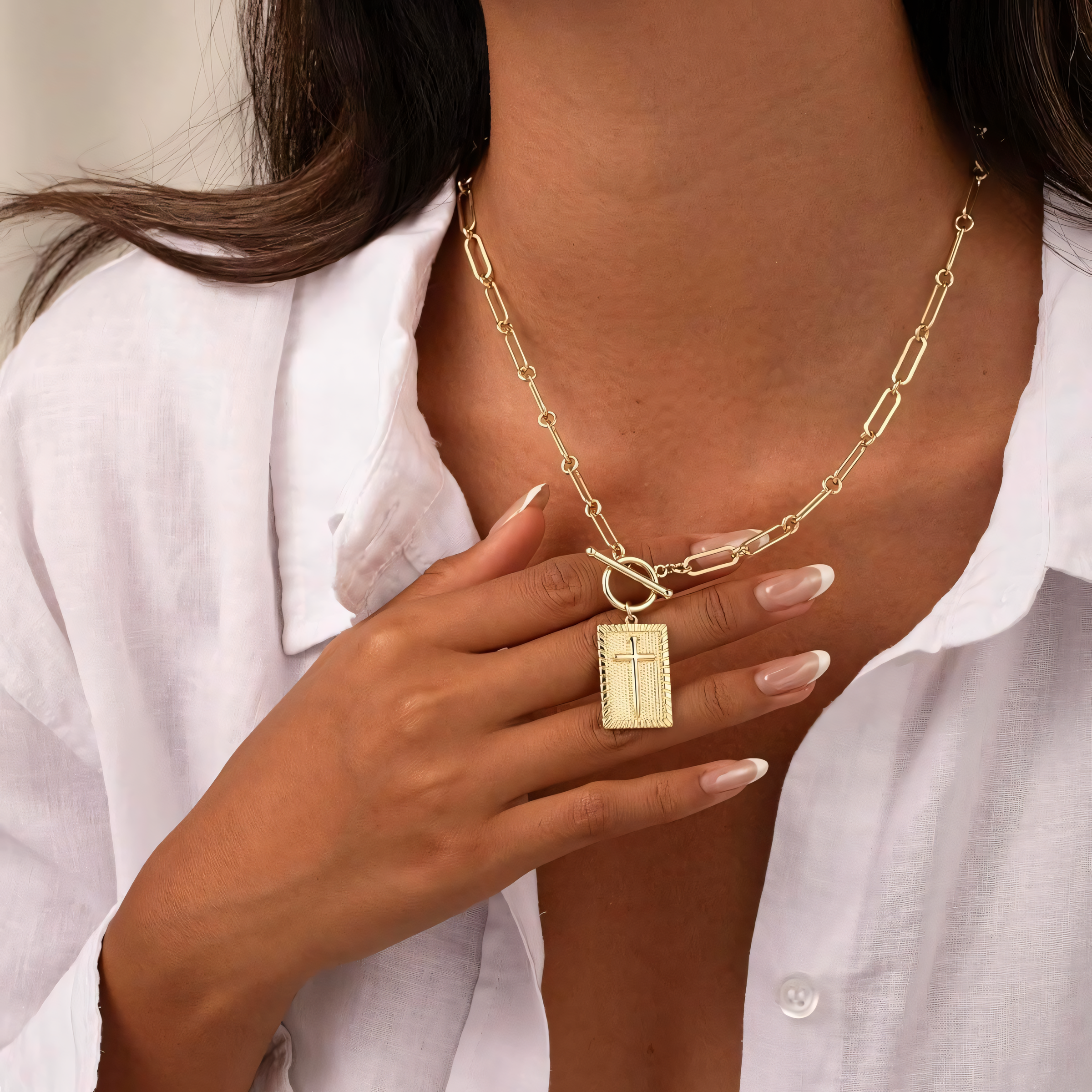 Marielle – Kette Kreuz Nagel Elegant