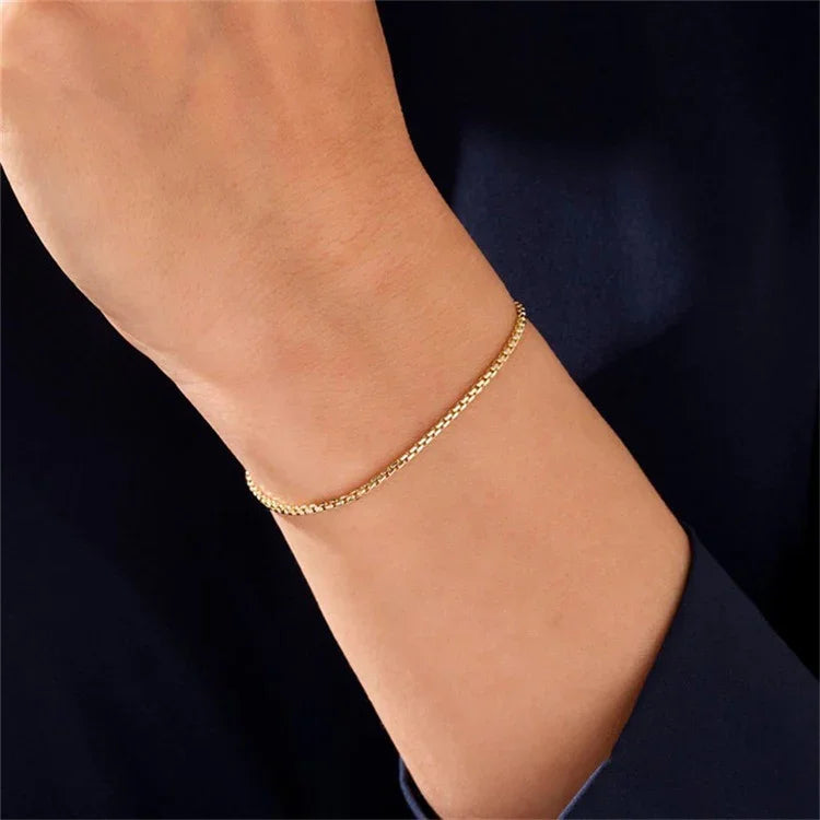Sayane – Schickes Goldenes Kettenarmband