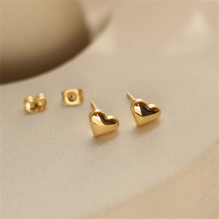 Mila – Ohrringe Stecker Herz Gold