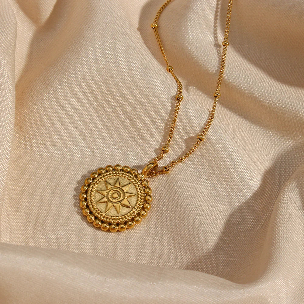 Stacey – Pendentif aus Gold mit Stern
