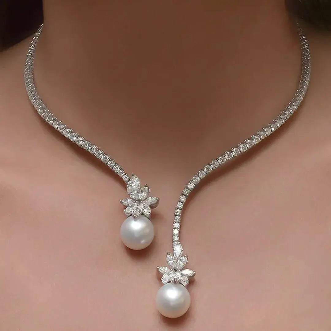 Lyra – Schimmernde Sterlingsilber-Halskette mit Perlen