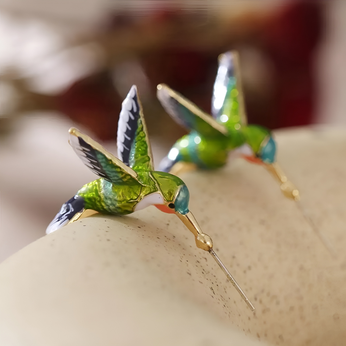 Lilou – Elegante Kolibri-Ohrringe