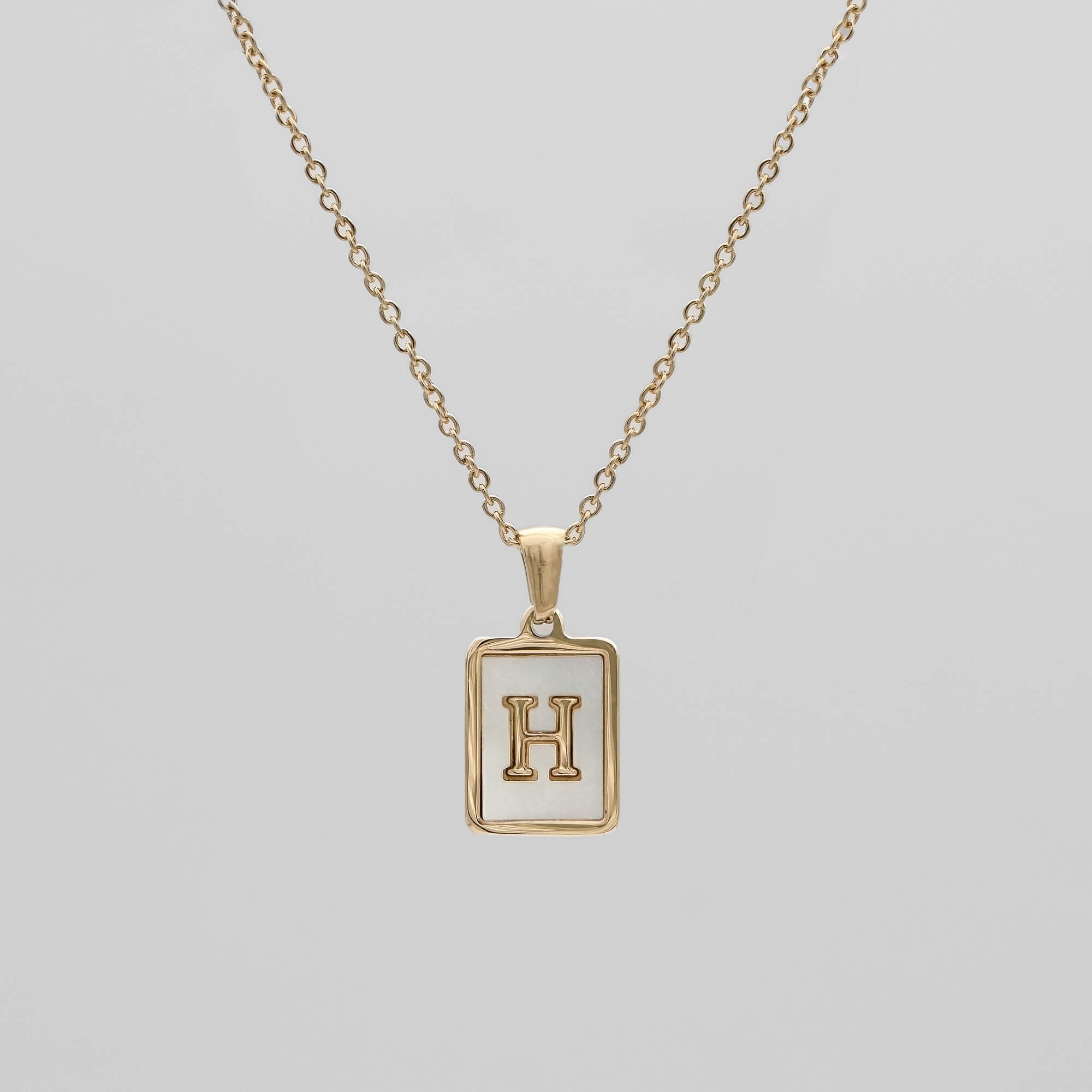 Carmel – Halskette Quadratbuchstabe aus Titanstahl