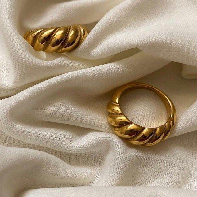 Zie – Retro-Ring mit gewellter, skulptierter Oberfläche