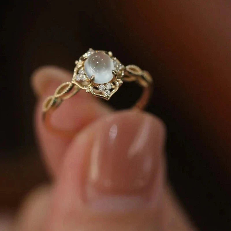 Viviane – Ring Mondstein Elegant