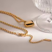 Amelia – Elegante goldene Herz-Halskette