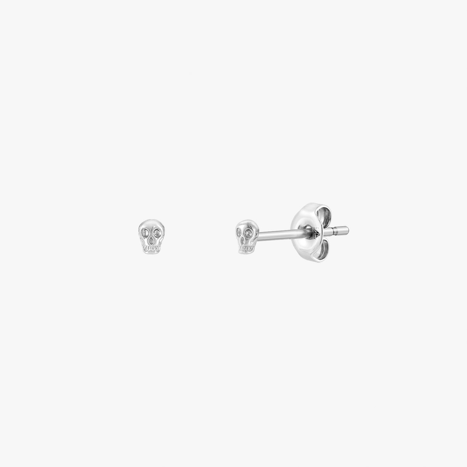 Reem - Kleine Totenkopf-Ohrstecker