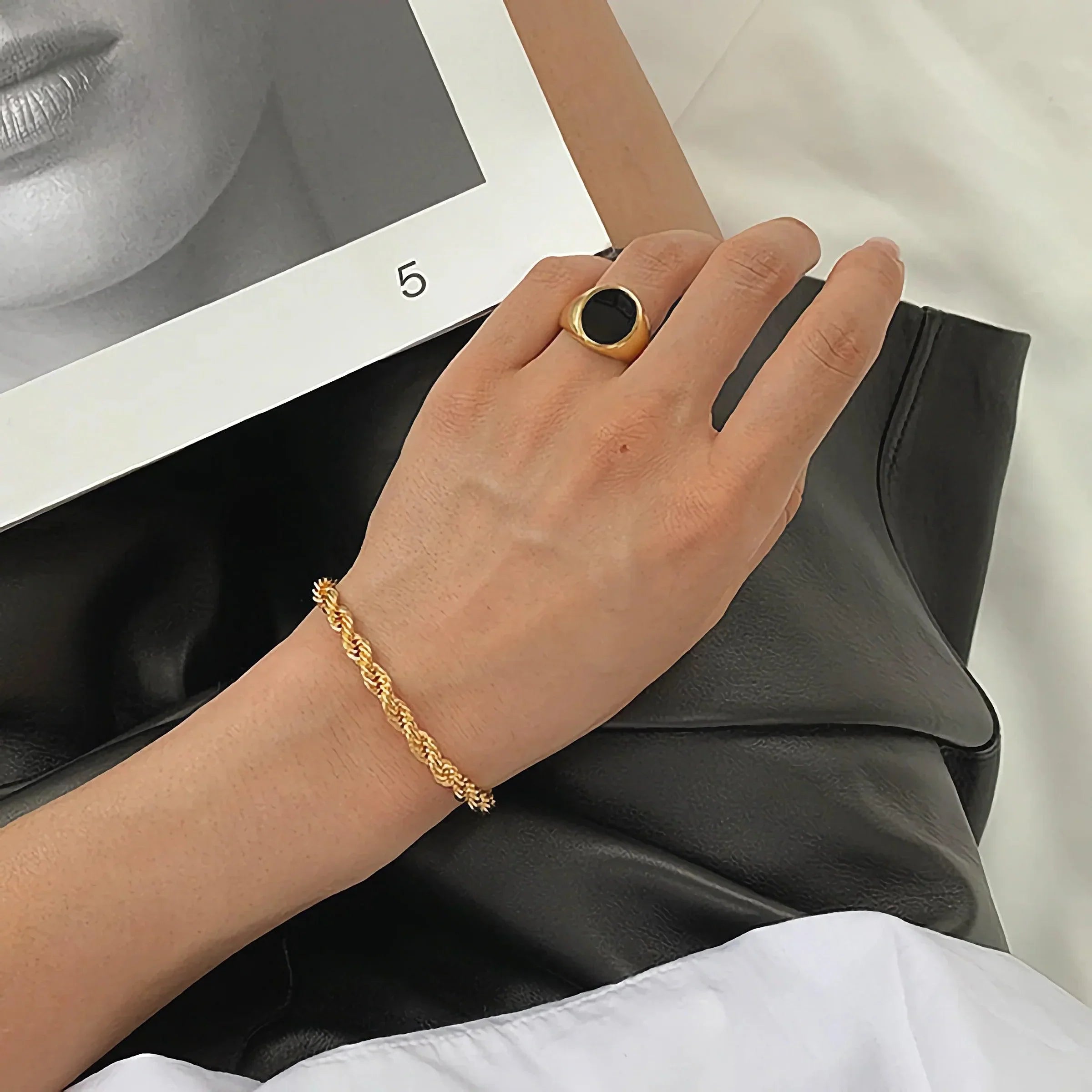 Frankie – Armband Gedrehte Kordel Elegant