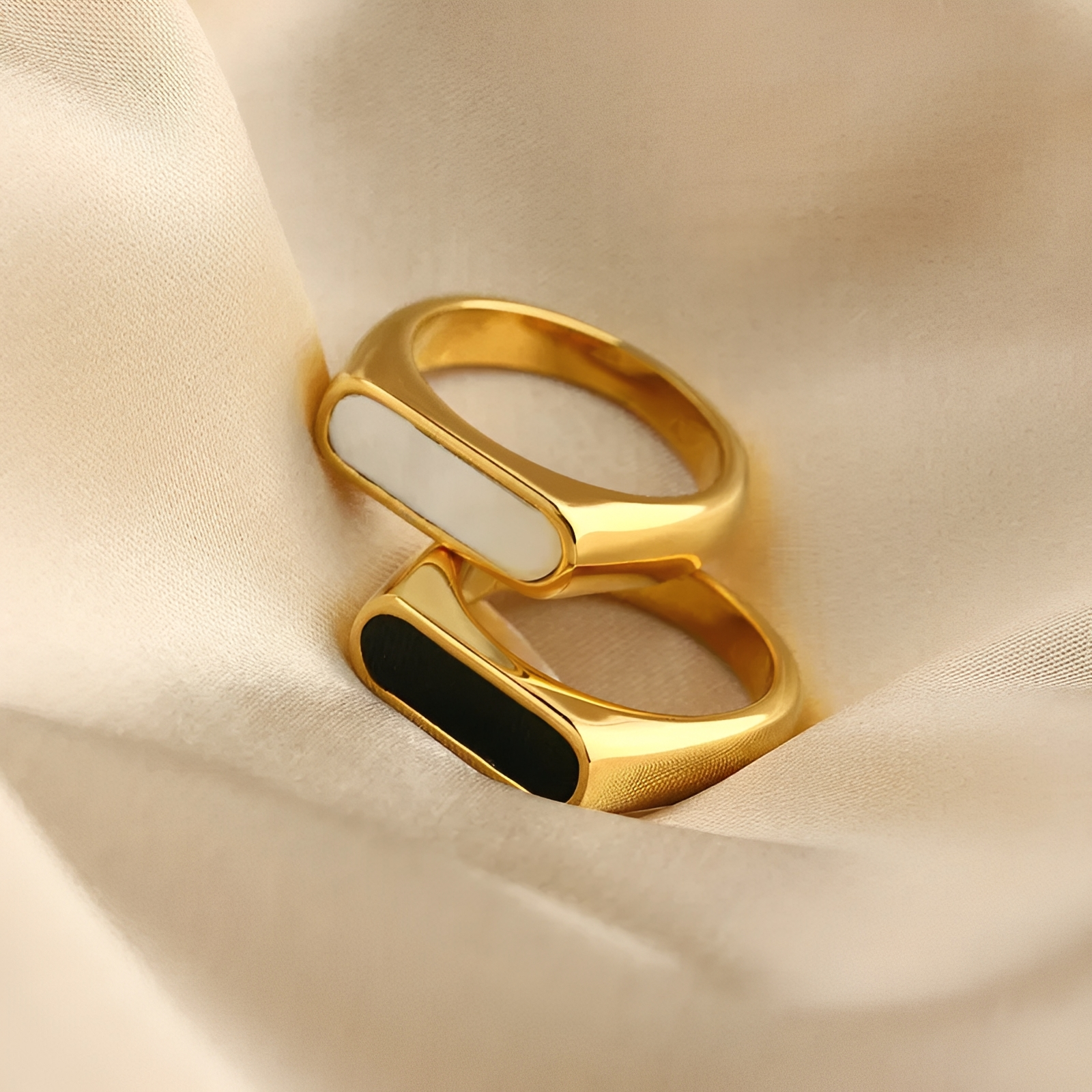Lany – Geometrische Vintage Ring aus Weißem Perlmutt