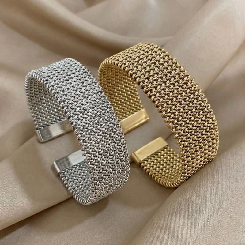 Raya – Armband aus Titanstahl mit geprägtem Kabel