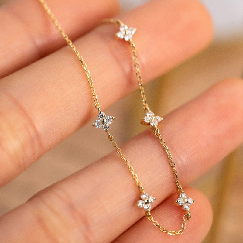 Zirkonia Blumenarmband - Minimalistisches Armband