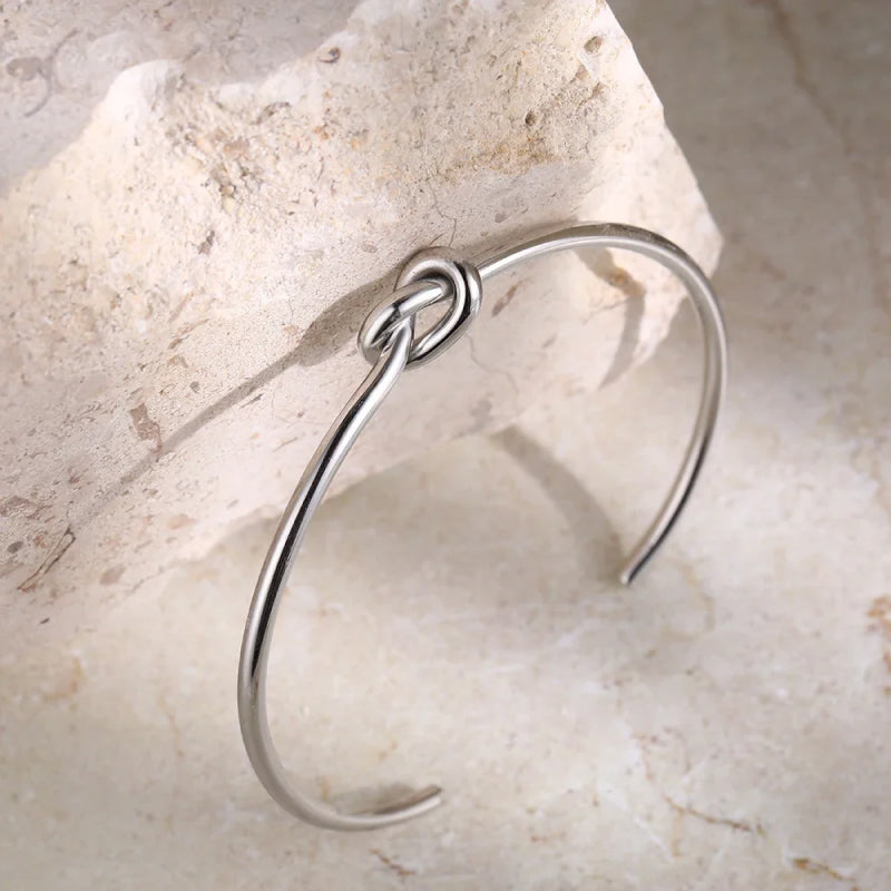 Inaya – Verstellbares Vintage-Knoten-Armband