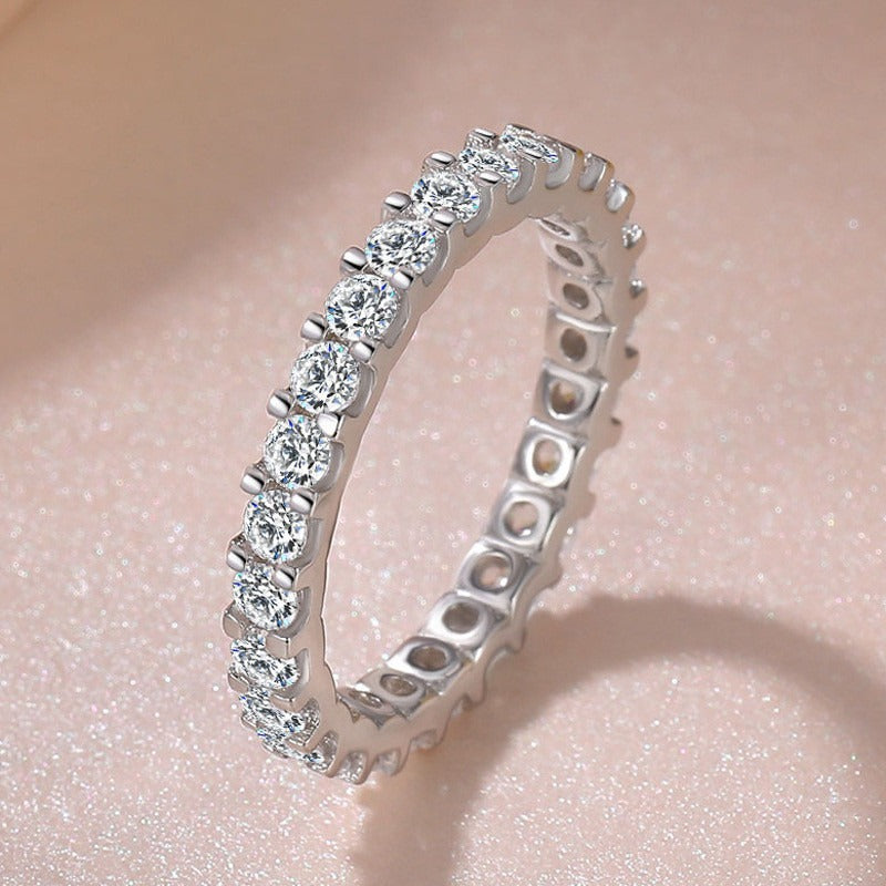 Maelis – Versilberter Ring mit Zirkonia-Einlage