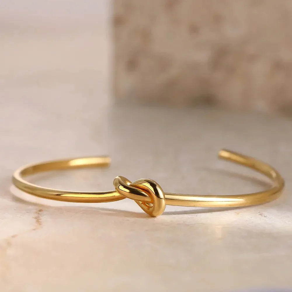 Clea – Armband Knoten Klassisch