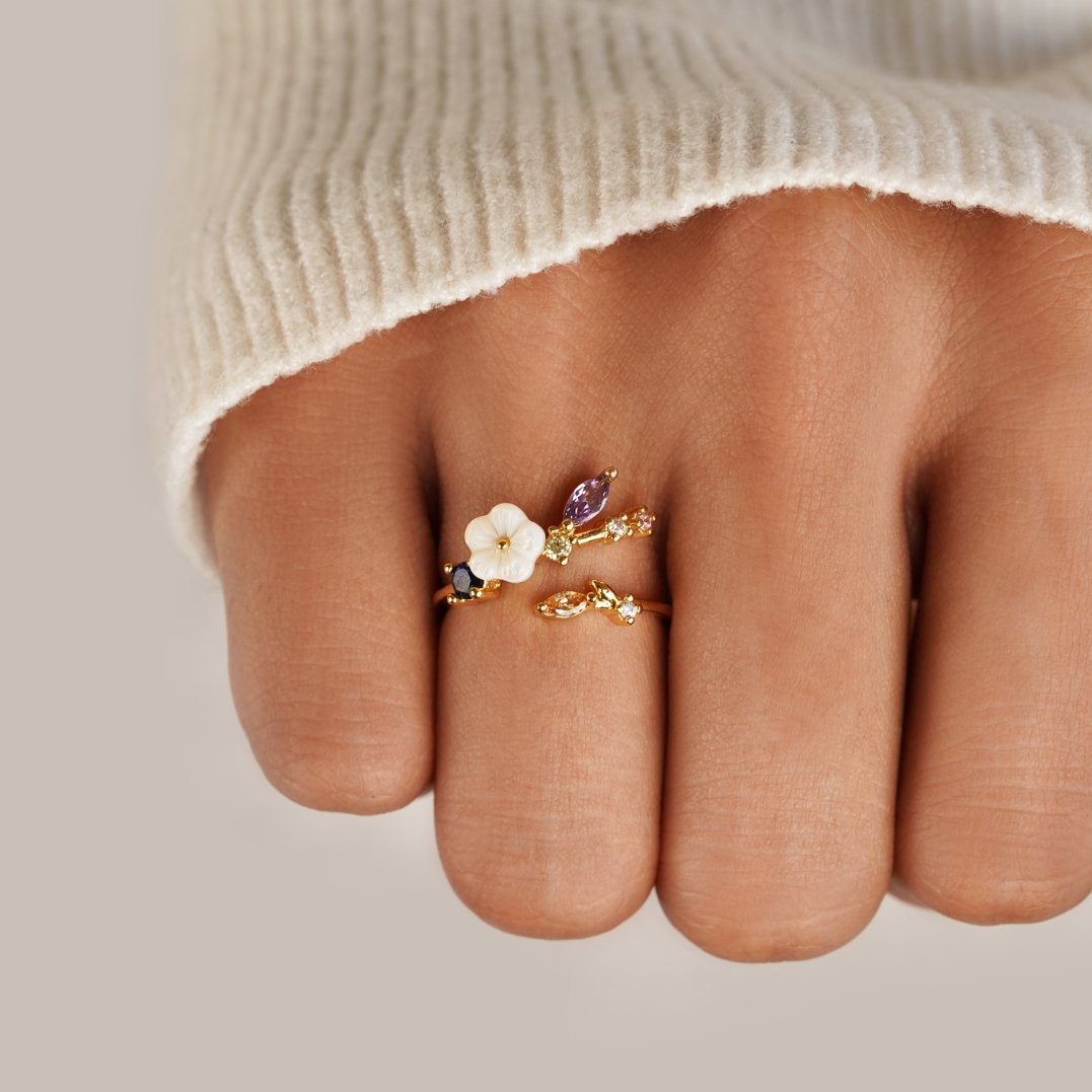 Leah - Kristallweißer Blüten-Goldring