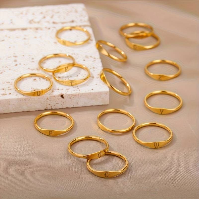Minimalistischer Name Ring | Minimalistischer Ring mit eingravierter Initiale