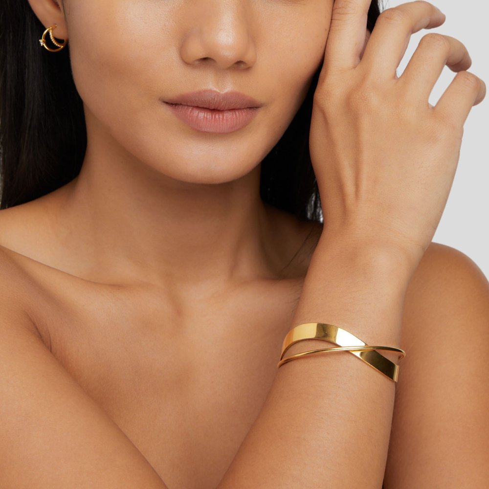 Eve – Einzigartiger Goldener Armreif