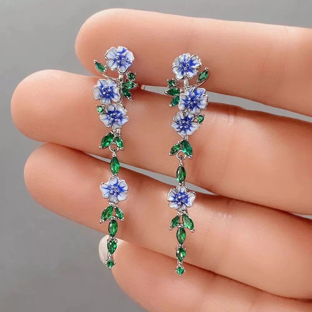 Yara – Ohrringe Hängend Blüten Blau