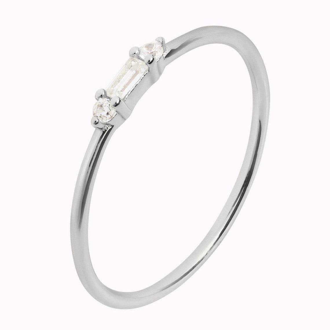 Tiny Baguette - Zierlicher runder CZ Ring