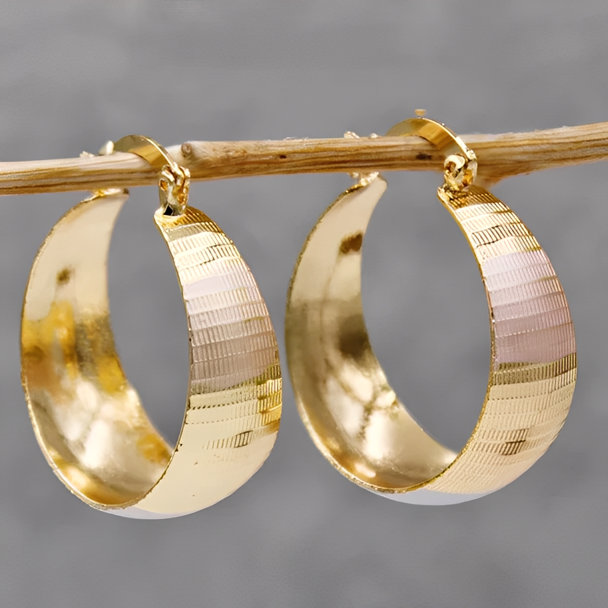Lena – Goldene Ohrringe Eleganz Luxus